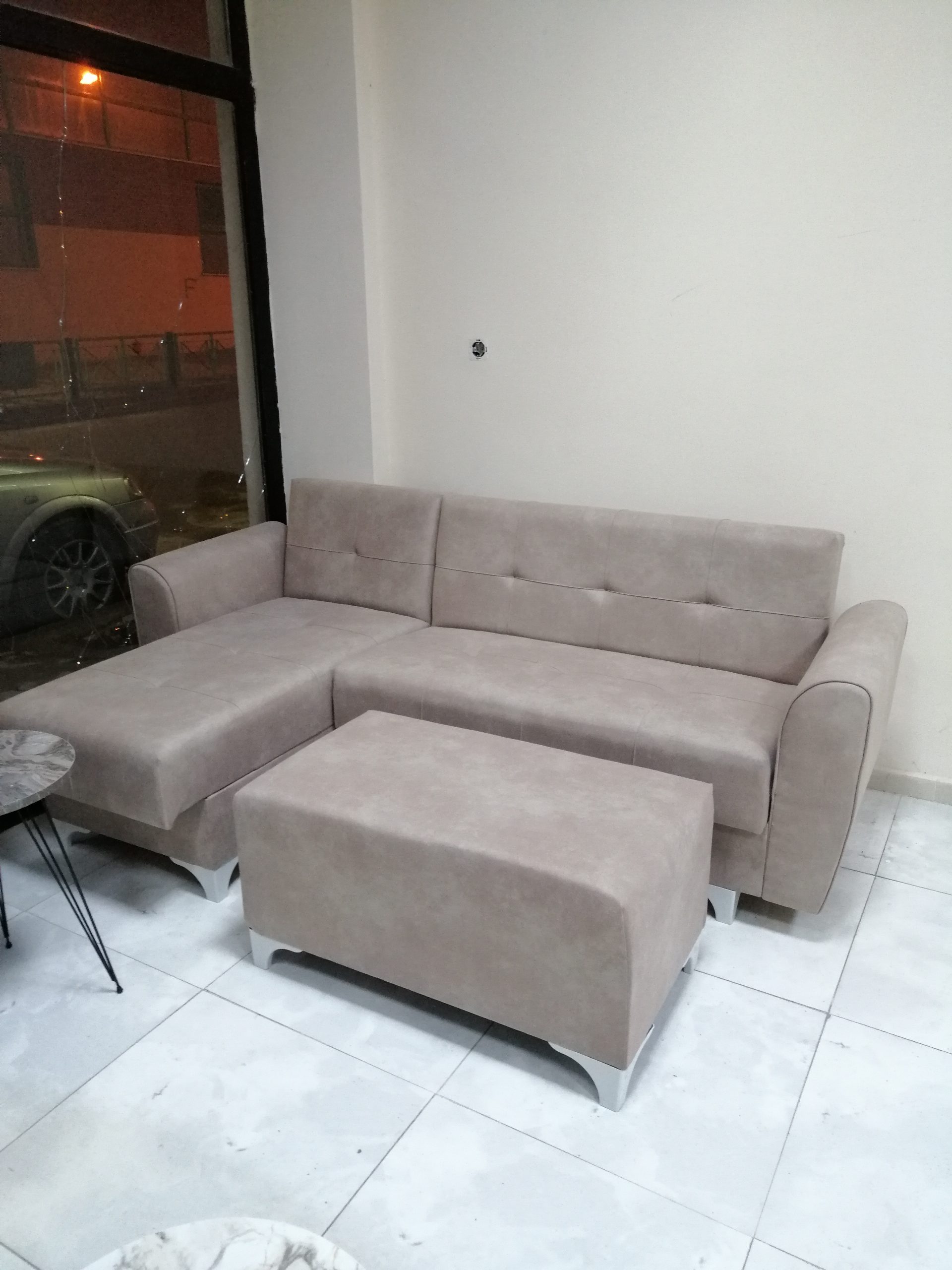 Puflu Açılabilir L Koltuk (Krem)